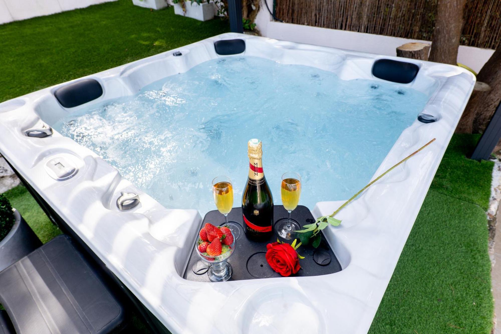 Villa Piscine-Jacuzzi-Videoprojecteur-Clim La Perle Rare Mougins Exterior foto